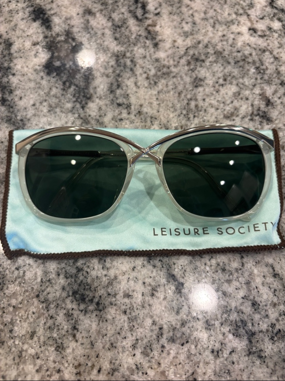 Leisure Society Petite Vallee sunglasses
